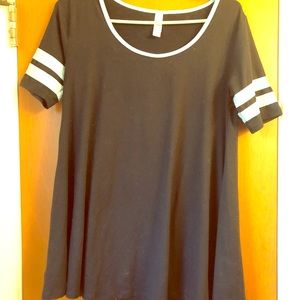 Lularoe Xsmall Perfect Tee